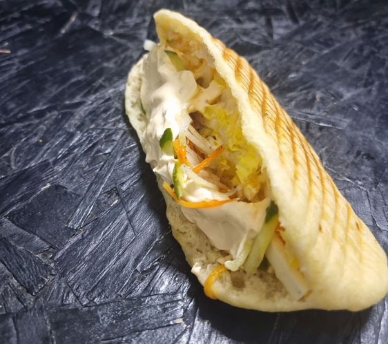 Фото Шаурма в пите маленькая